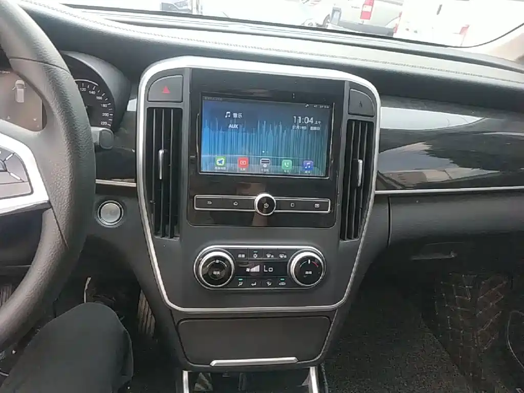 صورة 13 - BYD Song MAX