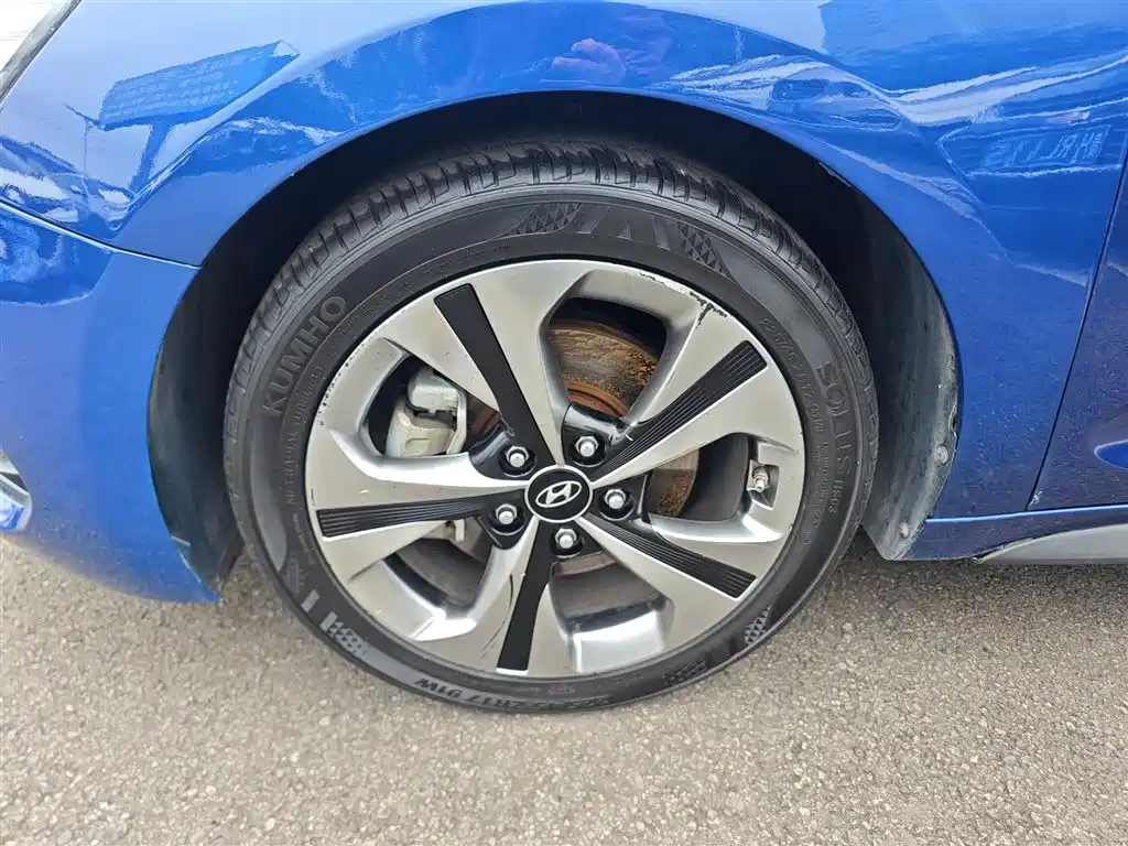 Hyundai Fista 2019 280TGDi Sport Edition China VI фото 23