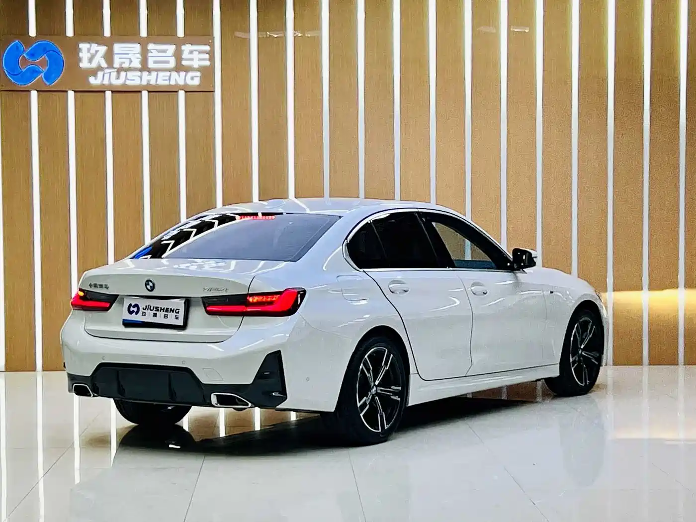 BMW 3 Series 2023 325i M Sport Package фото 4