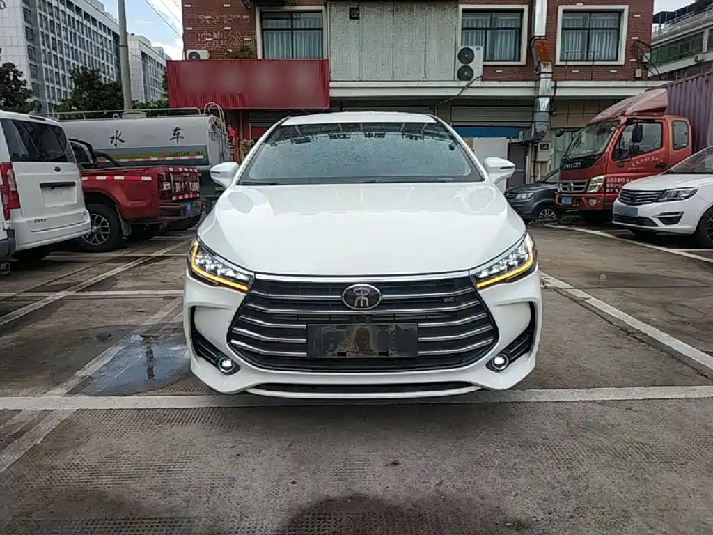 صورة 3 - BYD Song MAX