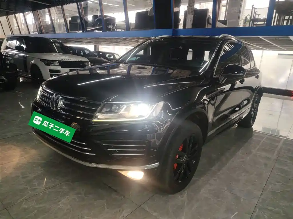 Volkswagen Touareg 2017 3.0TSI Explorer Edition фото 2