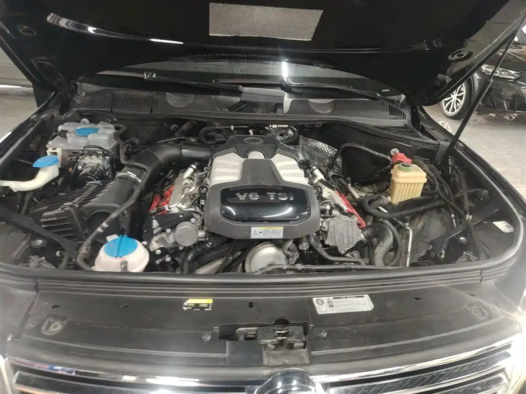 Volkswagen Touareg 2017 3.0TSI Explorer Edition фото 20