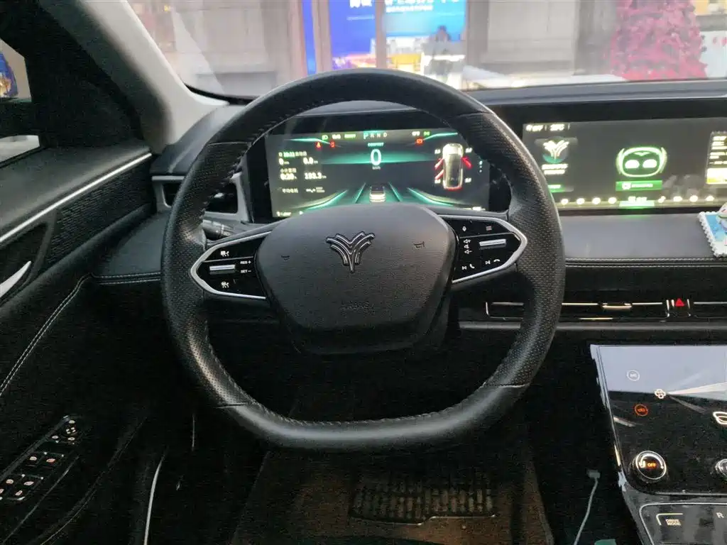 NEZHA AUTOMOBILE NEZHA U
