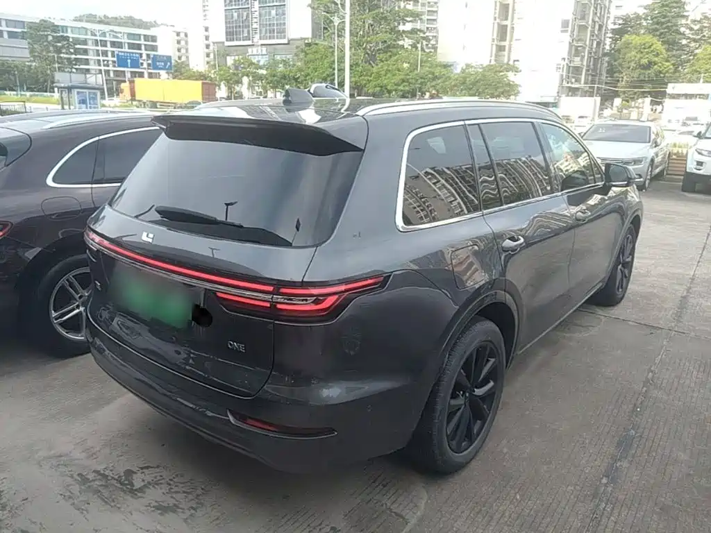Фото 7 - Li Auto Li ONE