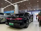 Фото 15 - Xiaomi SU7