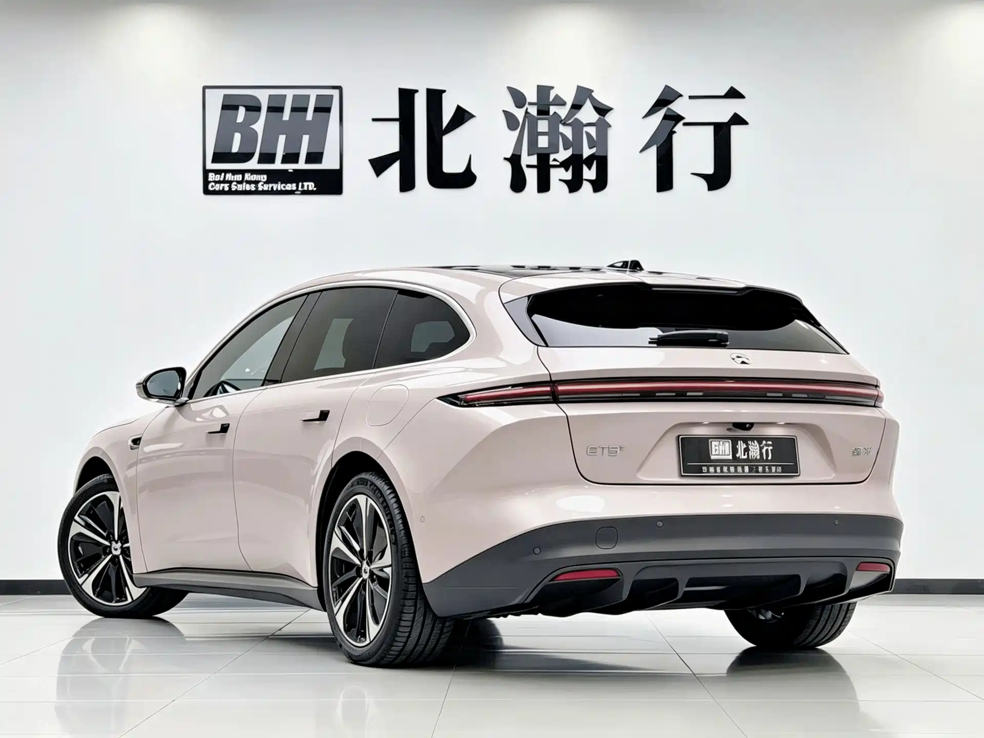 Фото 4 - NIO ET5T