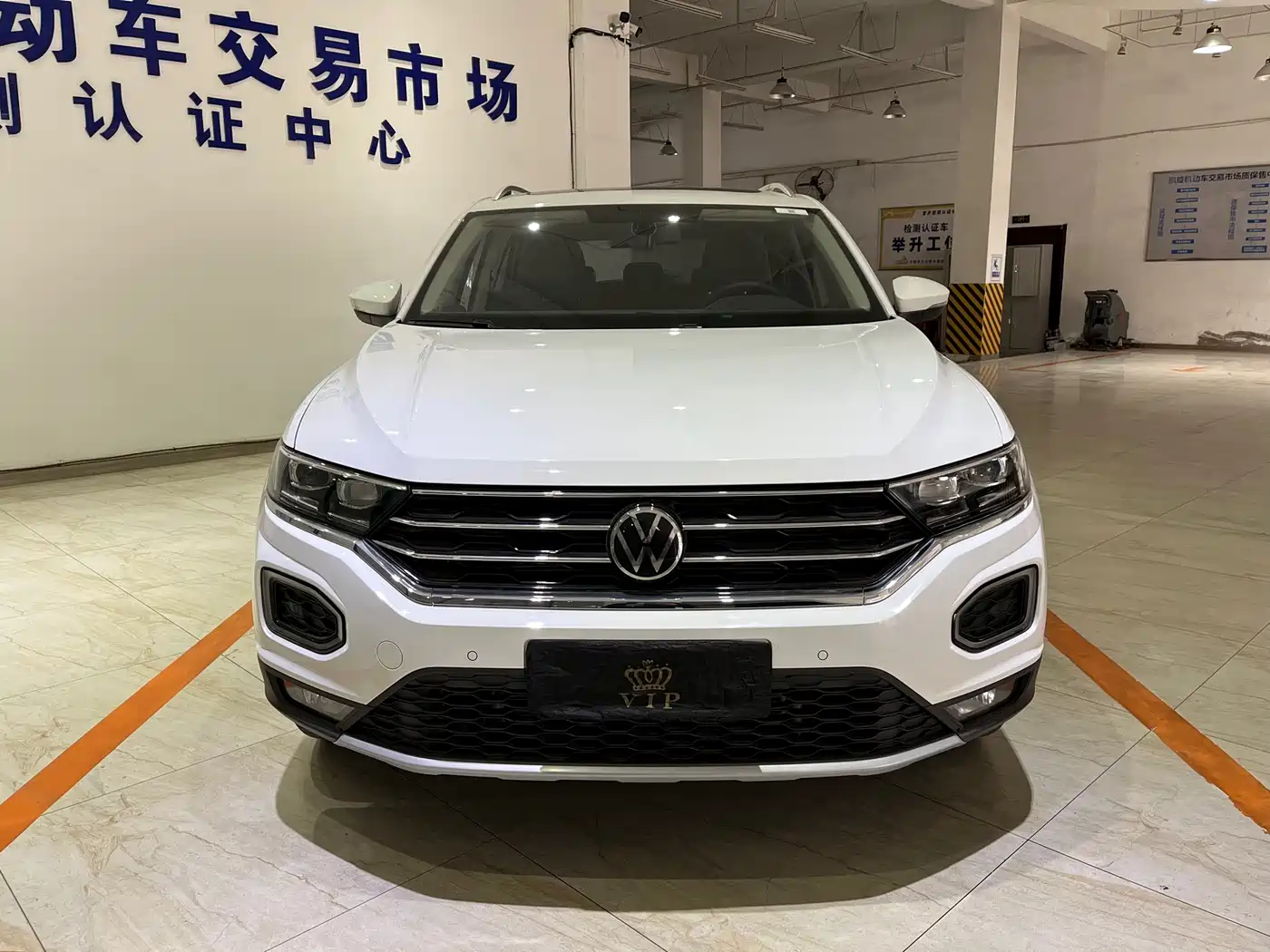 Volkswagen T-ROC 2022 280TSI DSG 2WD Comfort PLUS фото 2