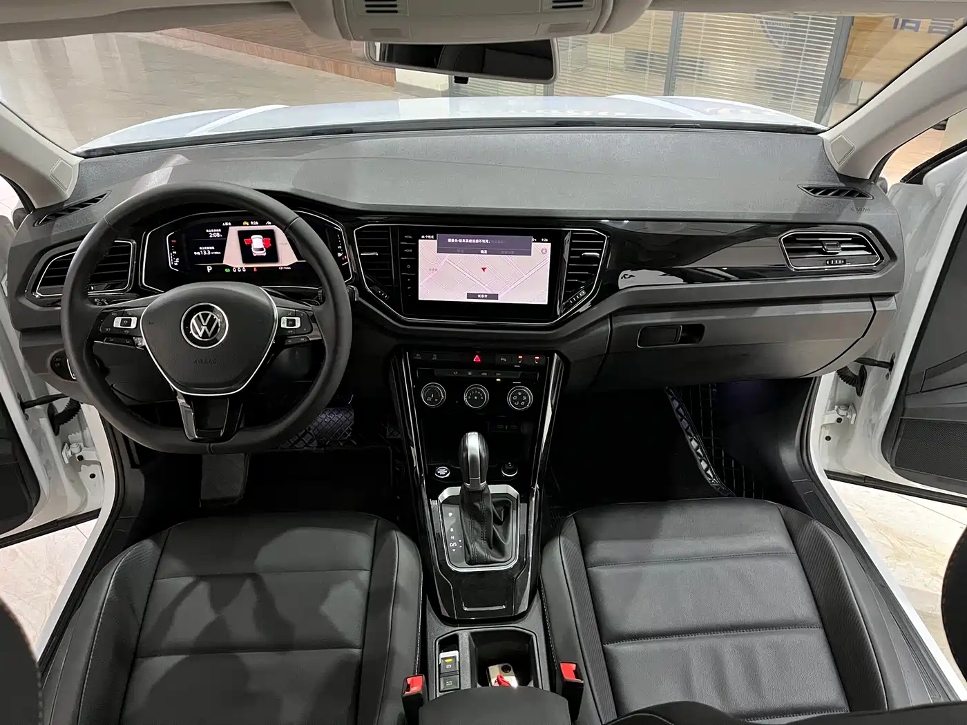 Volkswagen T-ROC 2022 280TSI DSG 2WD Comfort PLUS фото 11