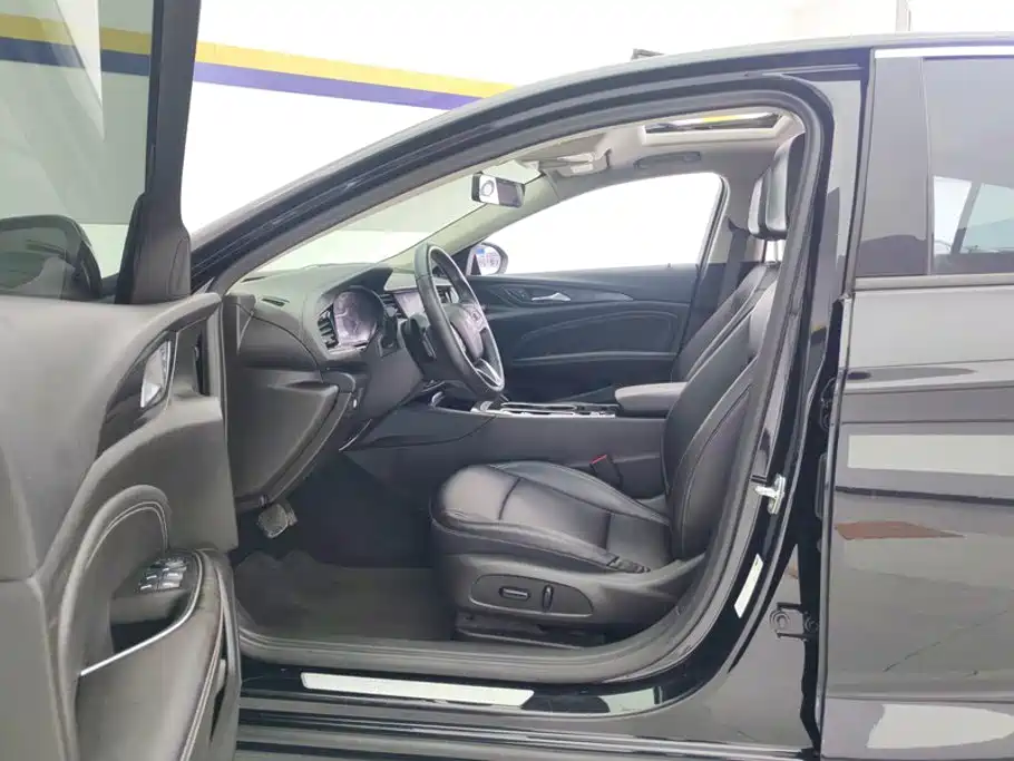 Buick Regal 2025 2024 25T Ultra Comfort Edition