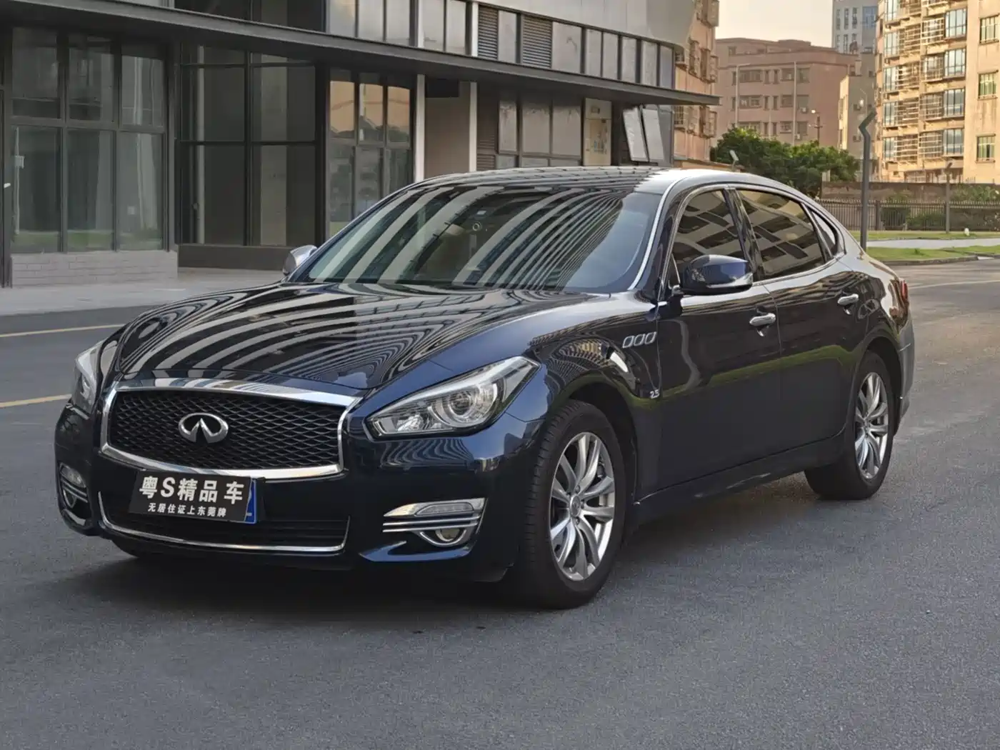Infiniti Q70 2017 — пригон из Китая