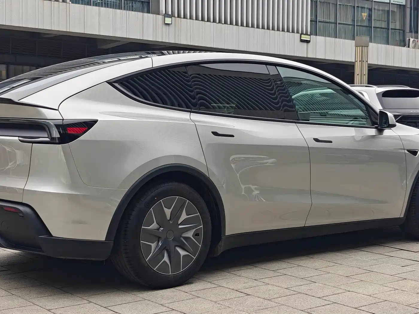 Tesla Model Y 2026 2026 Long Range All-Wheel Drive