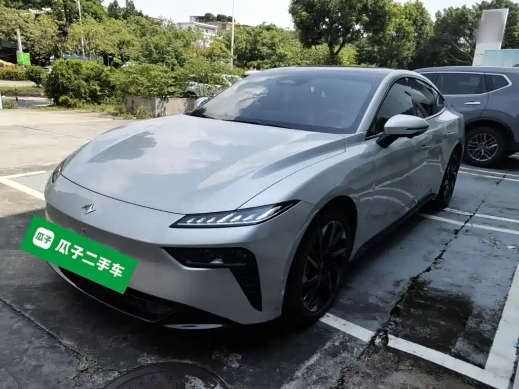 Dongfeng Yipai eπ007 2024 2024 Extended Range 200 Ruyi Edition