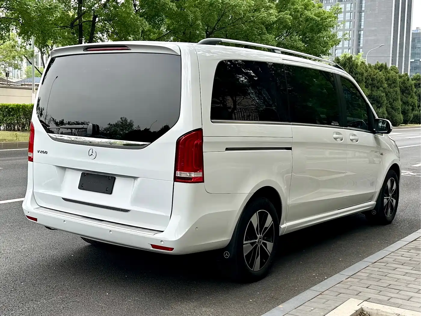 Mercedes-Benz V-Class 2021 V 260 Premium Edition фото 5