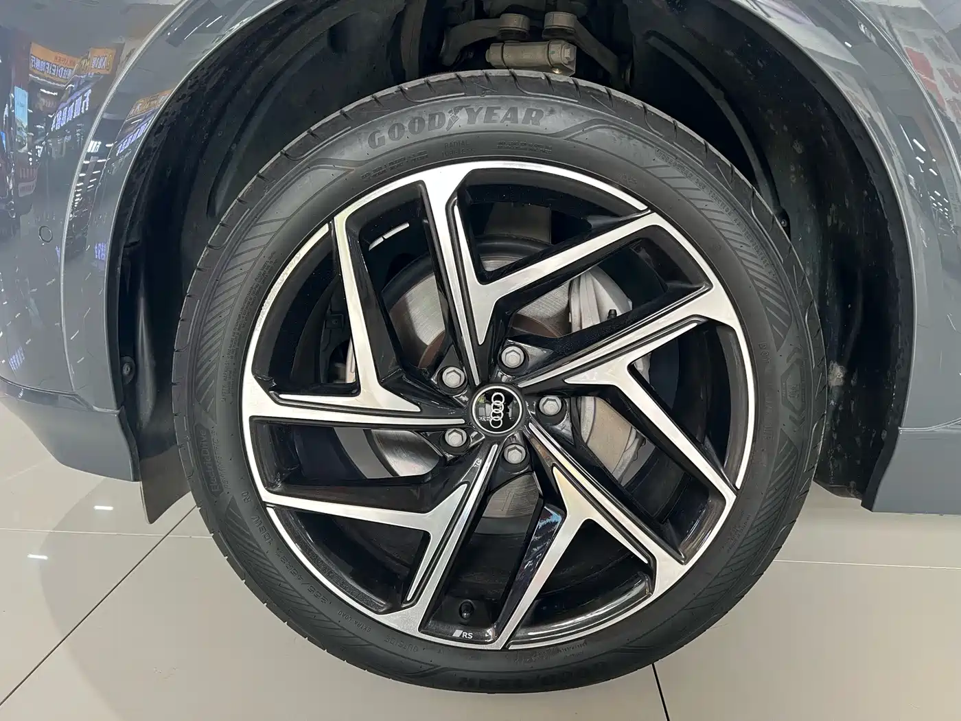 Audi Q6L e-tron 2025 2025 Model Pioneer Edition