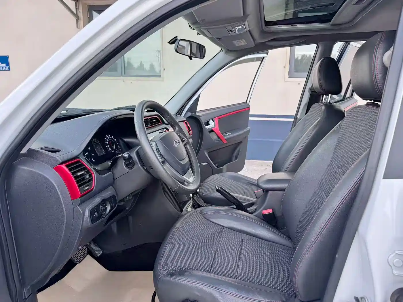 Chery Tiggo 3 2016 2016 1.6L CVT Smart Edition