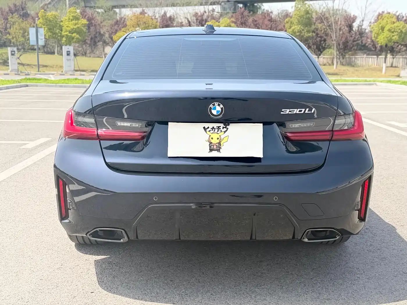 BMW 3 Series 2025 330Li M Sport Night Edition фото 6