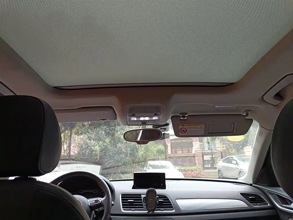 Audi Q3 2015 35 TFSI Comfort фото 9
