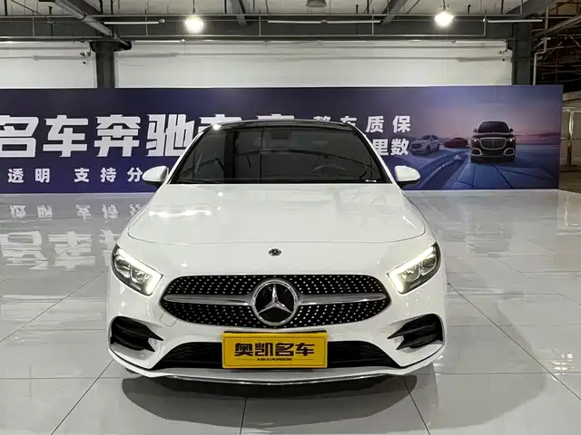  Mercedes-Benz Mercedes-Benz A-Class 2021 A 200 L Sport Sedan Fashion Edition
