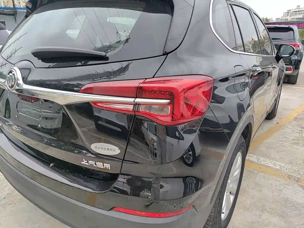 Photo 8 - Buick Envision Plus