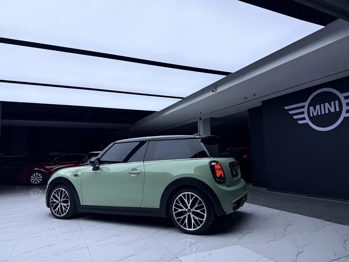 Фото 6 - MINI MINI
