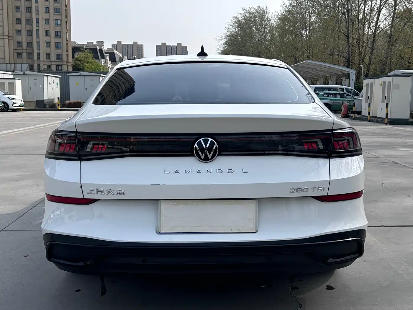 VOLKSWAGEN LINGDU