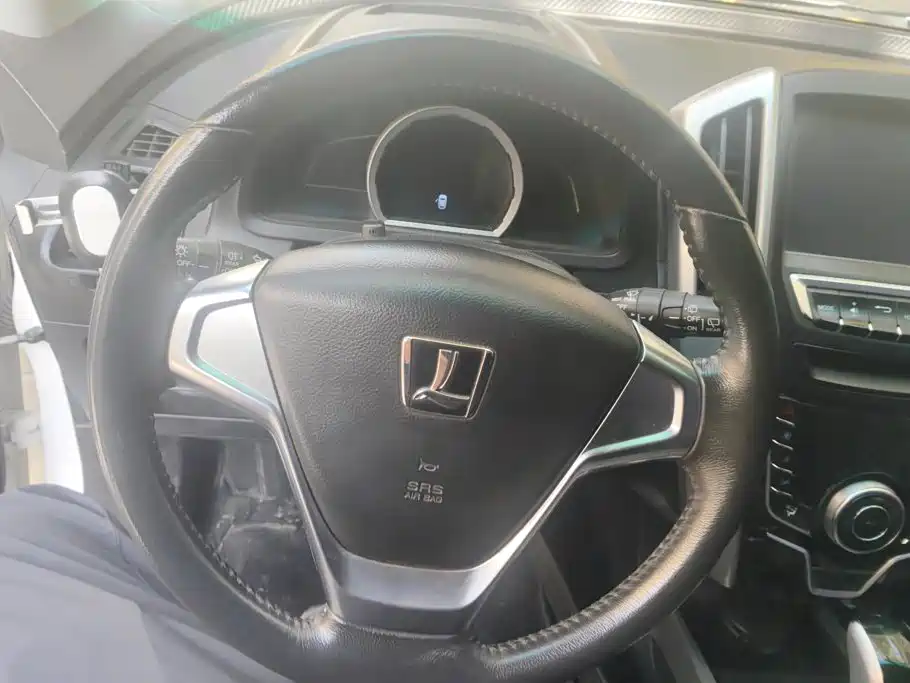 Luxgen U6 SUV 2015 2015 1.8T Fashion Edition