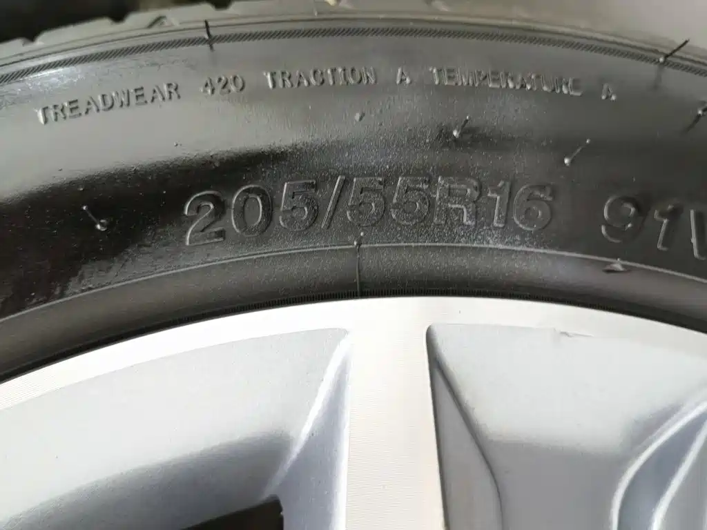 Photo 24 - Changan Eado XT