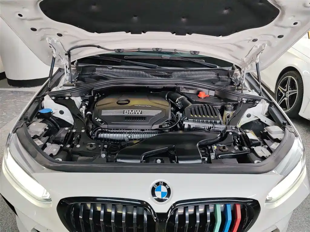 BMW 1 Series 2023 125i M Sport Shadow Edition фото 20