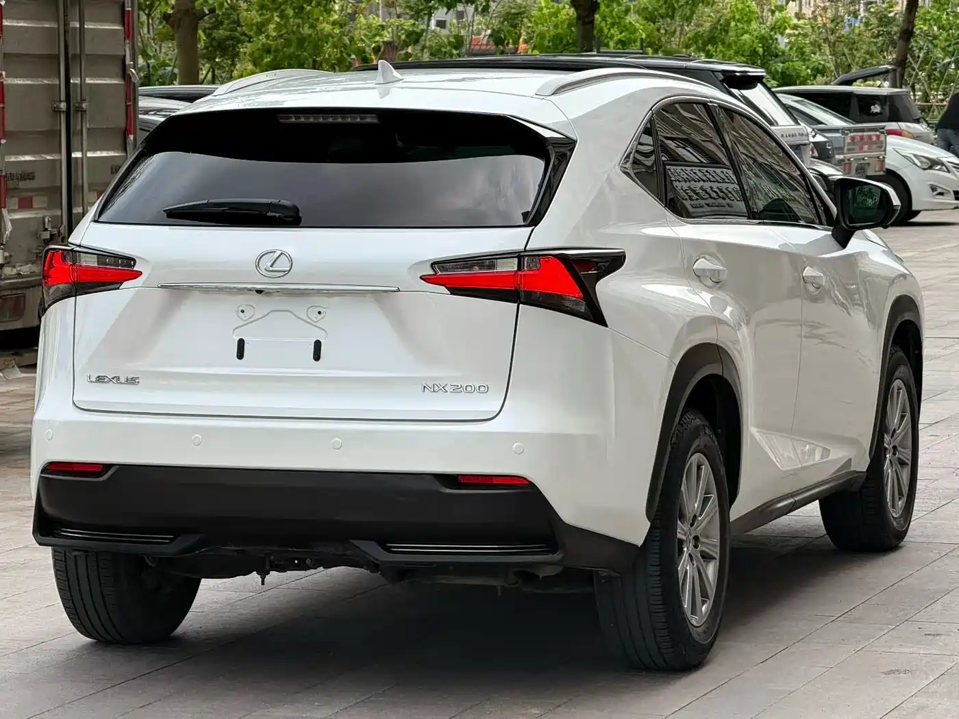 Lexus NX 2016 200 AWD F Sport фото 9