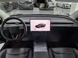 Фото 10 - Tesla Model 3