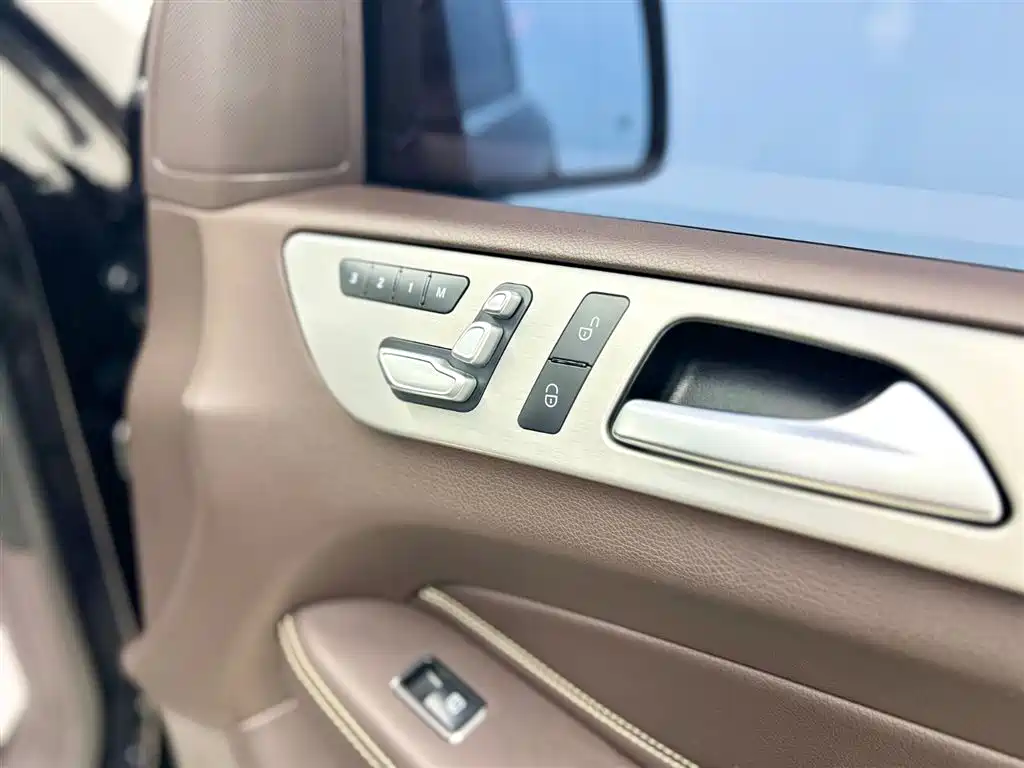 Mercedes-Benz GLS 2016 GLS 400 4MATIC Dynamic фото 20