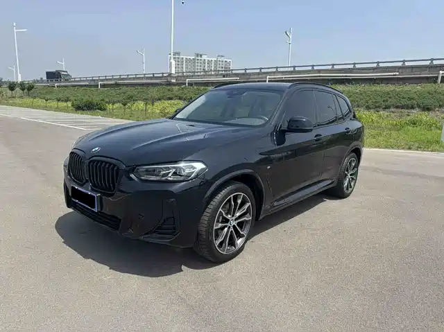 BMW X3 xDrive30i, Лидер, M Чёрный пакет