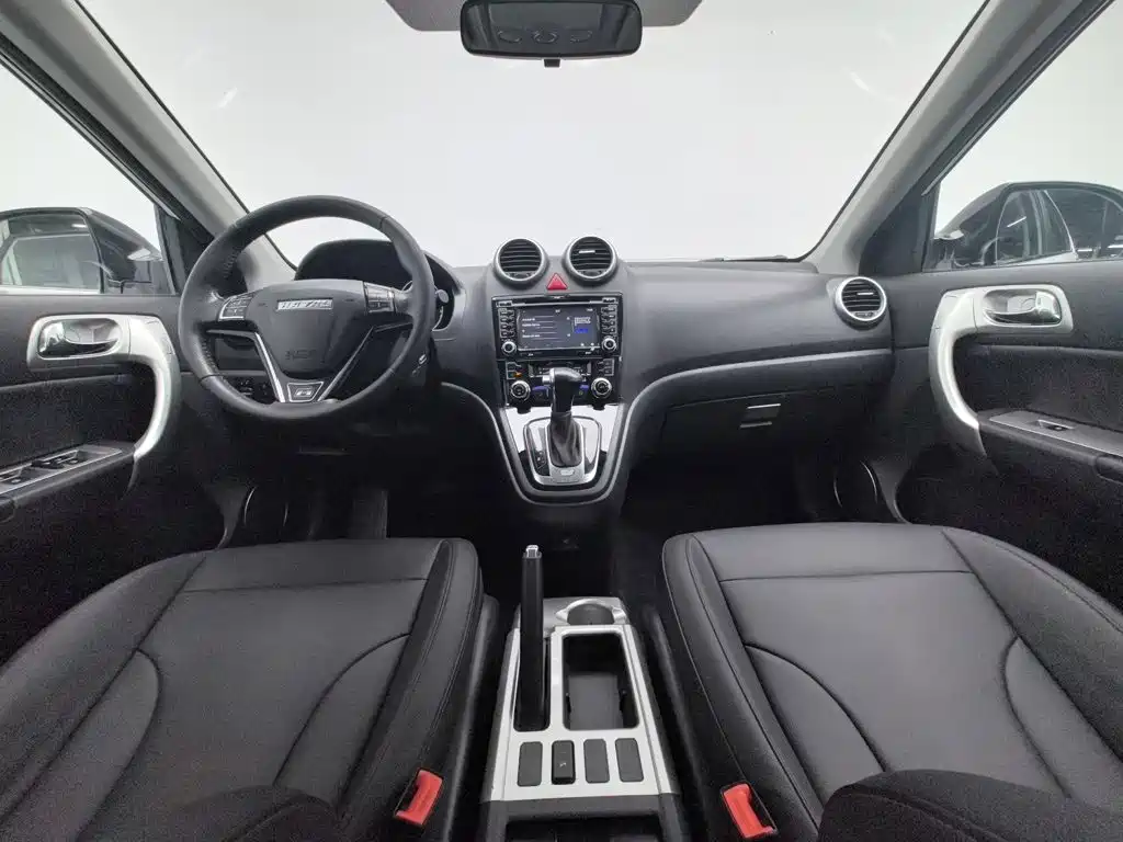 Photo 5 - Haval H6