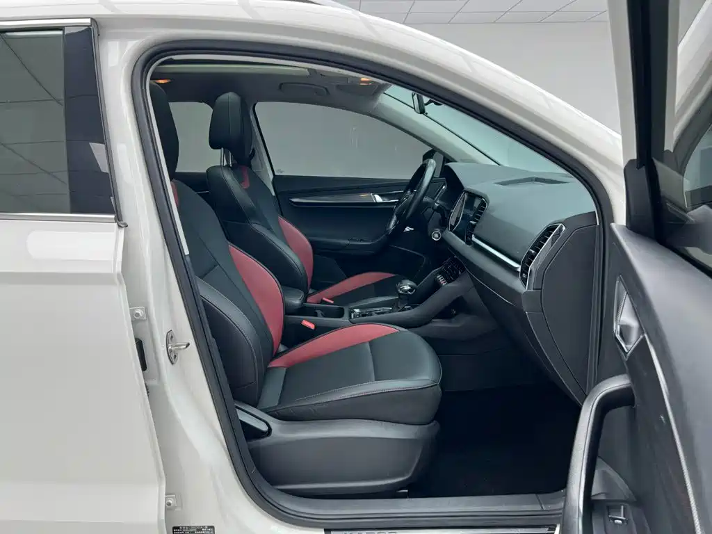 Photo 19 - Škoda Karoq