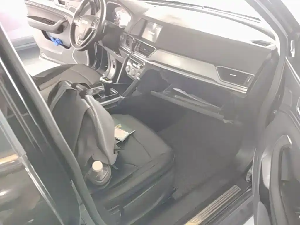 Фото 18 - Haval H6