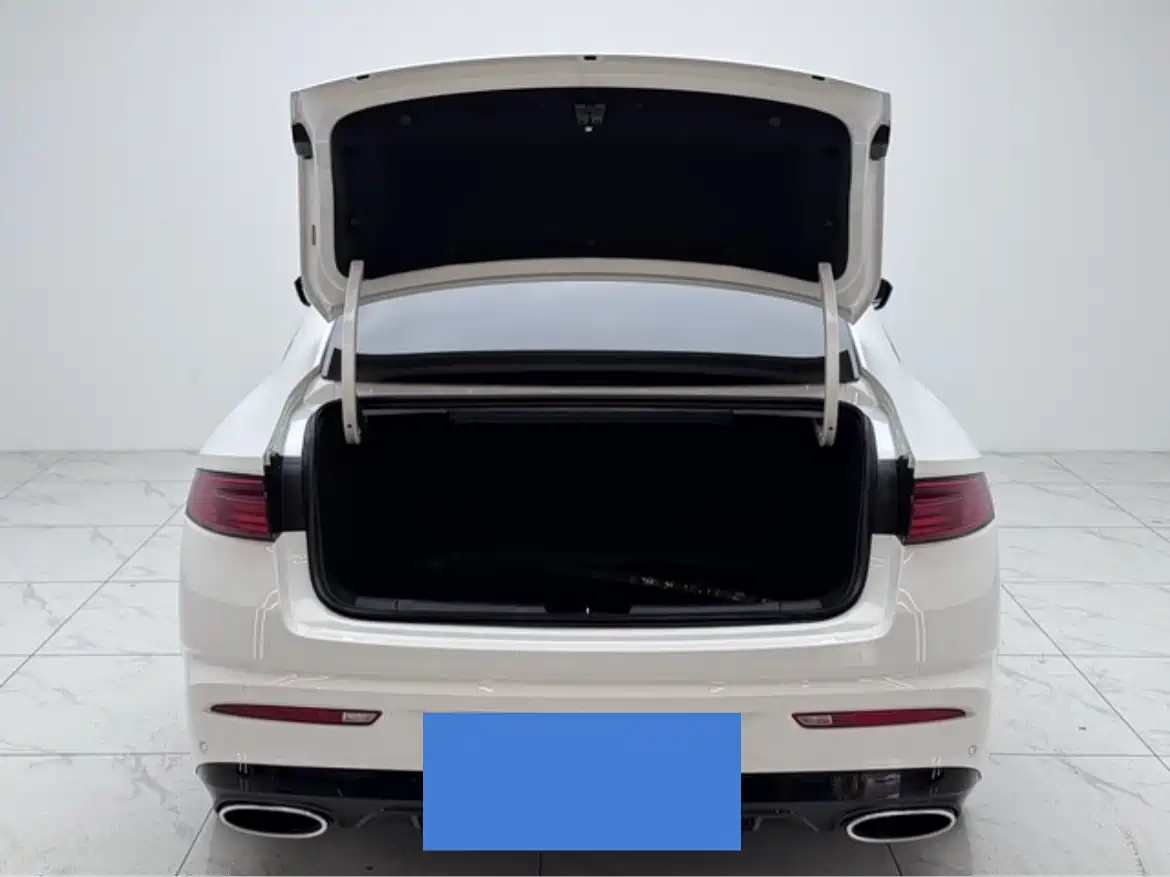 GEELY AUTOMOBILE XINGRUI