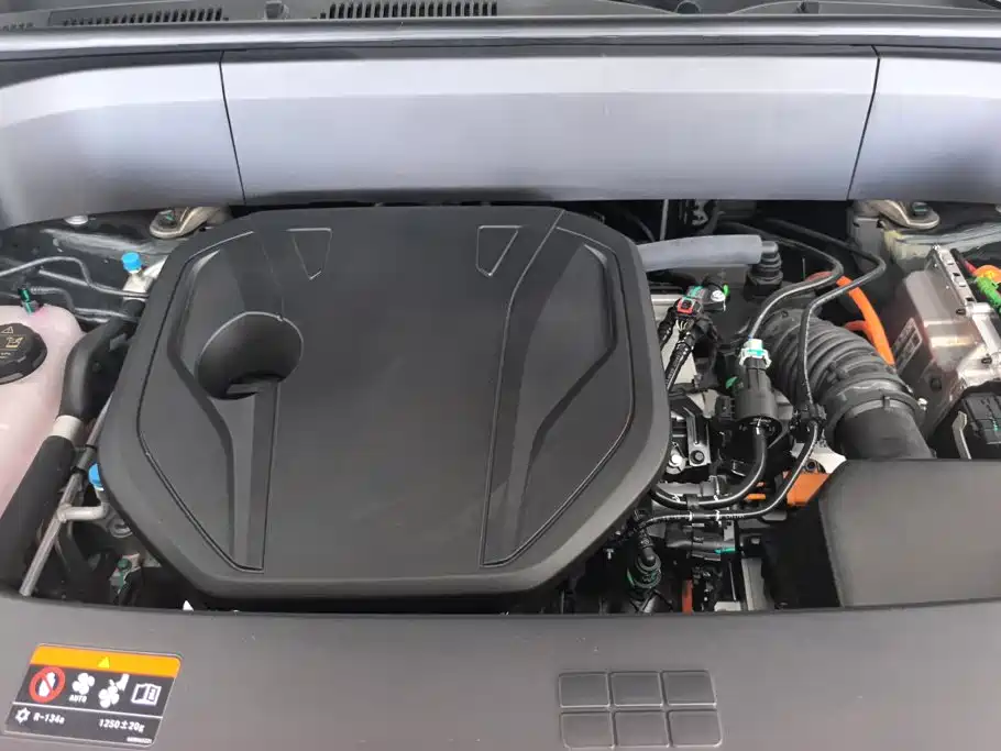 Geely Galaxy Galaxy M9 2026 2025 Base Model