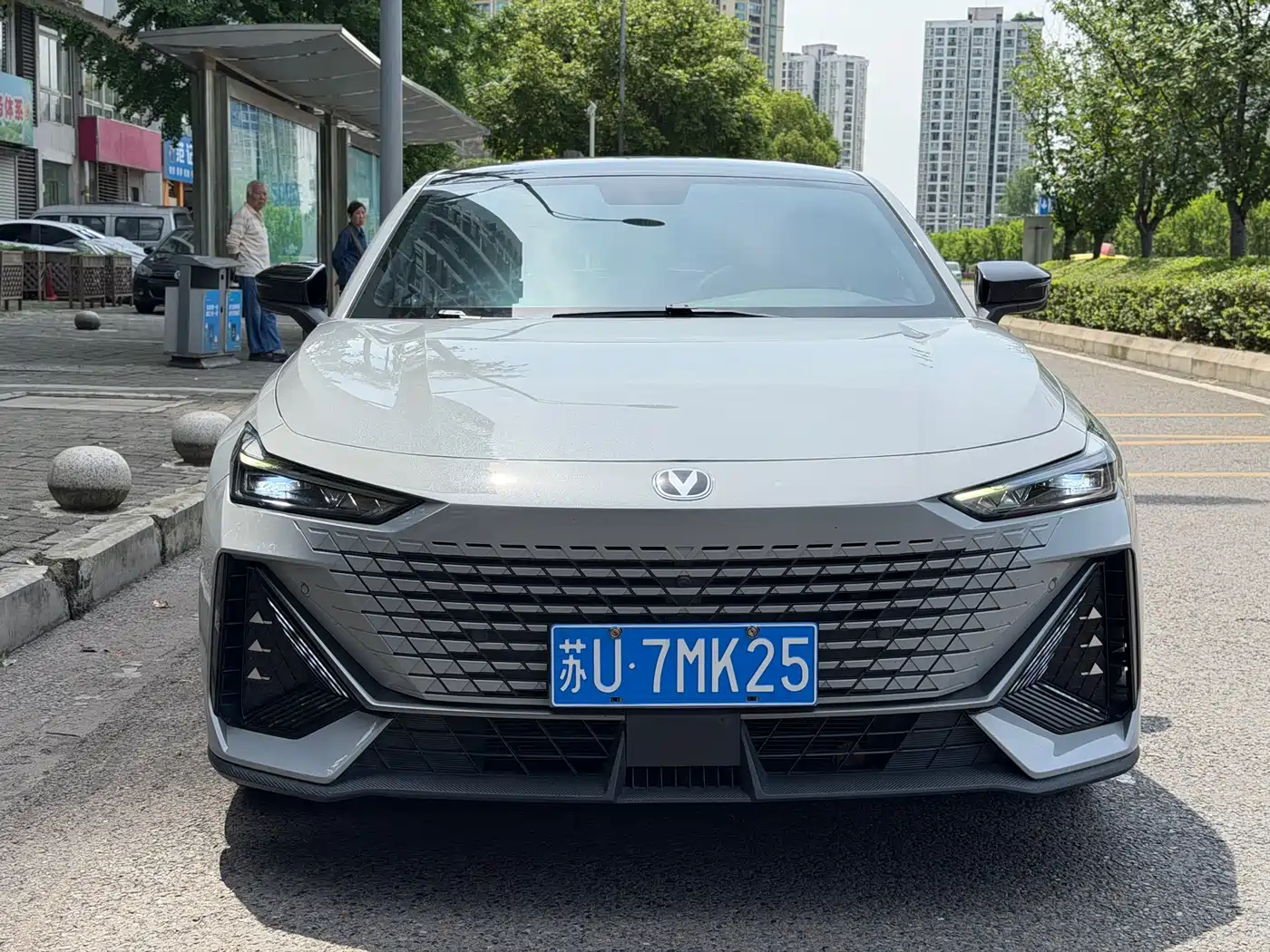 CHANGAN UNI-V
