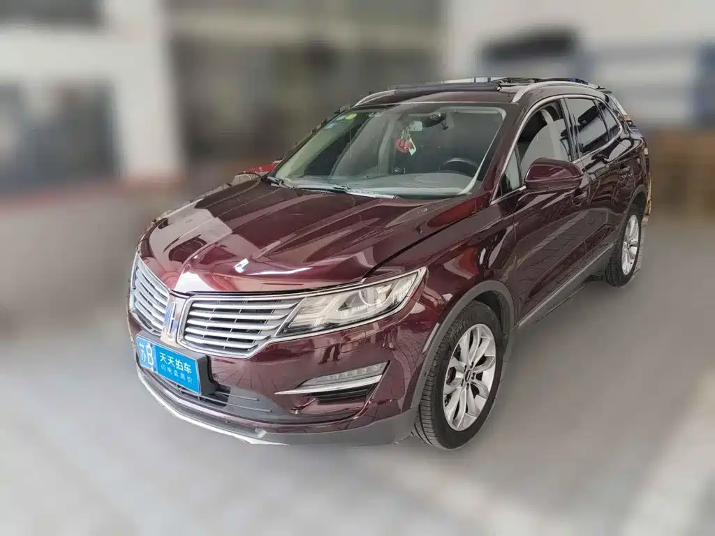 Фото 1 - Lincoln MKC