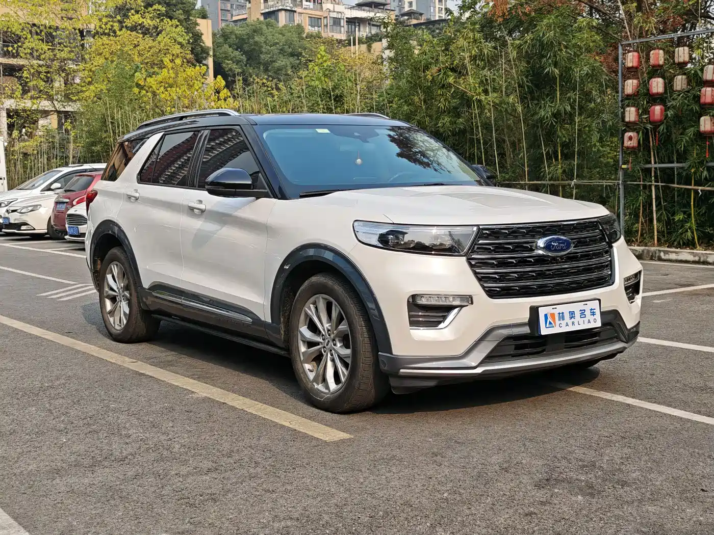 FORD EXPLORER