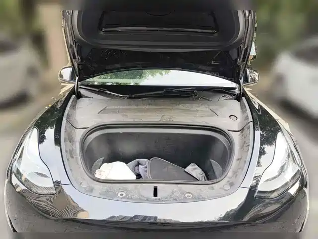 Tesla Model Y 2022 Facelift Rear-Wheel Drive Version — фото 3