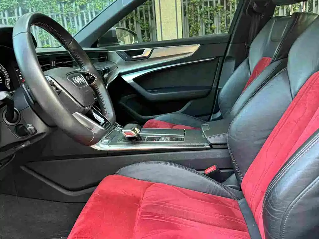 Photo 9 - Audi A6L
