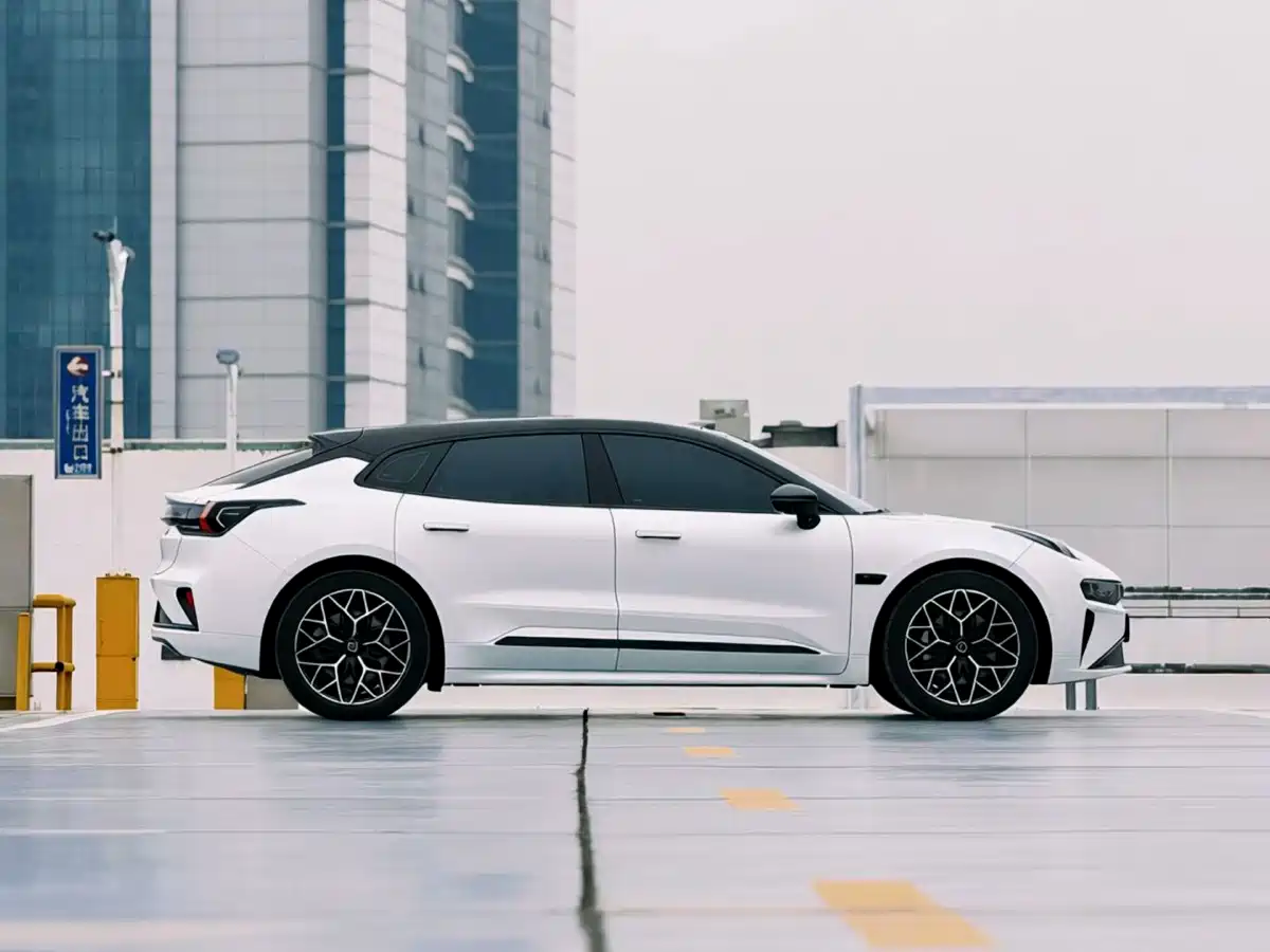 ZEEKR EXTREME KRYPTON 001