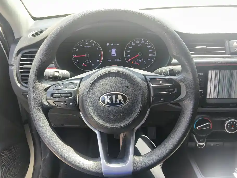 Kia KX CROSS 2019 2017 1.4L AT GLS