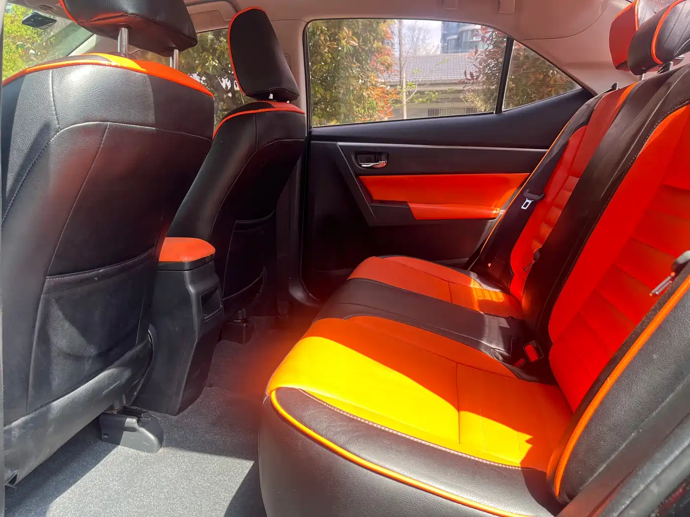 Toyota Corolla 2014 1.6L CVT GL фото 8