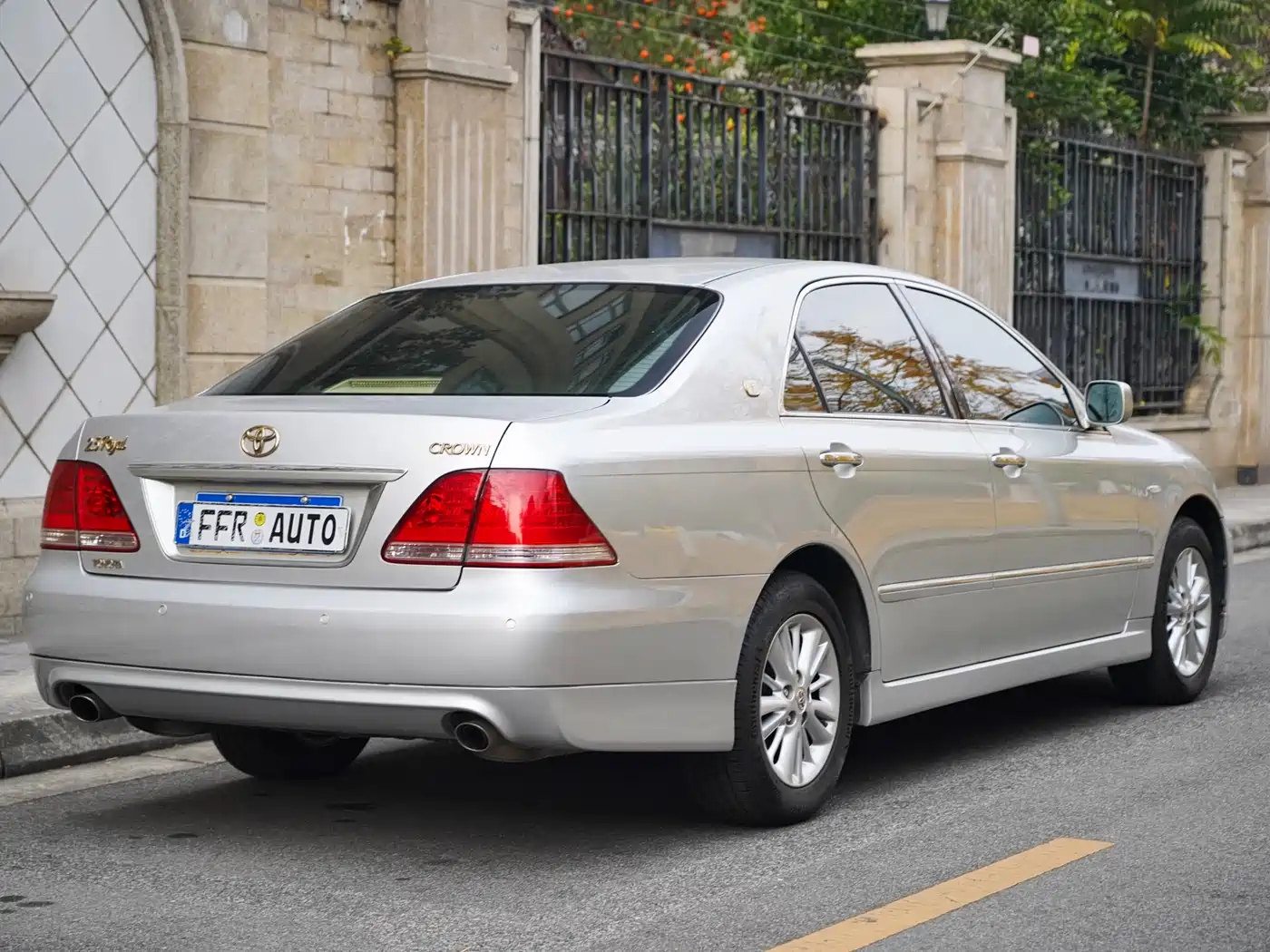 Toyota Crown 2007 2.5L Royal Leather Edition фото 5