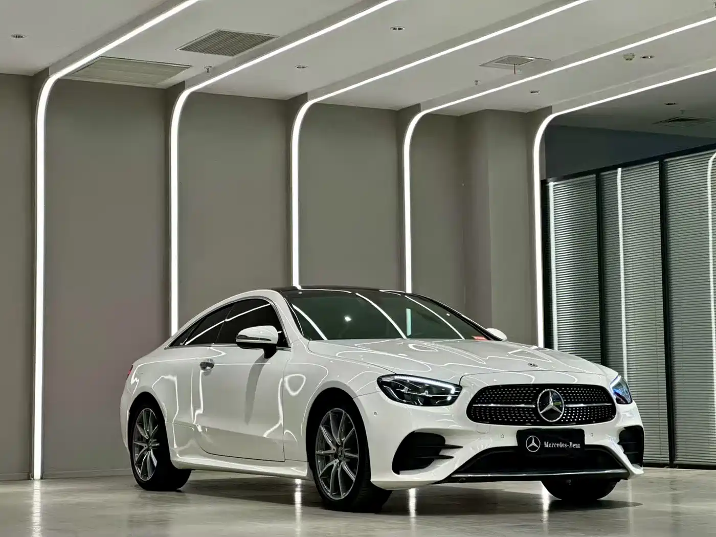 Mercedes-Benz E-Class (Import) 2021 Facelift E 260 Coupe фото 3