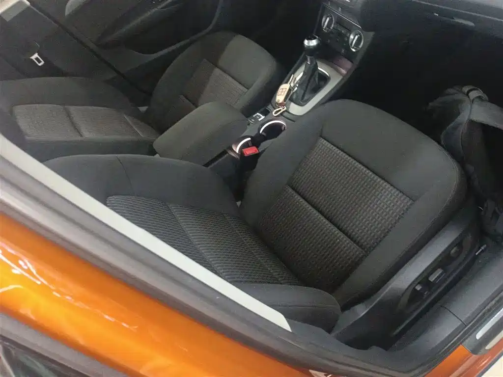 Audi Q3 2015 35 TFSI Millionth Anniversary Intelligent Leader фото 20