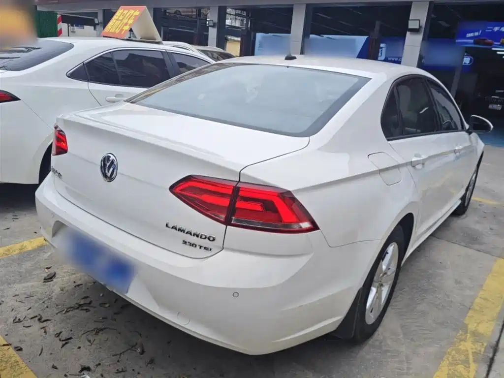 Volkswagen Lamando 2018 230TSI DSG Trend Edition фото 7