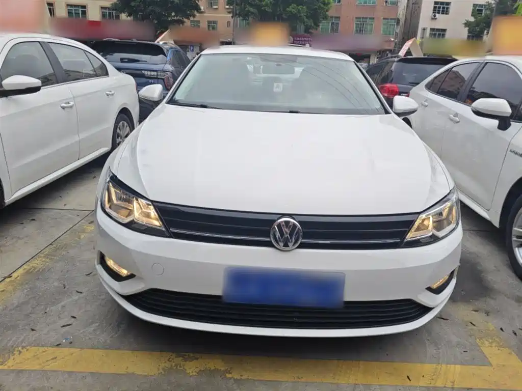 Volkswagen Lamando 2018 230TSI DSG Trend Edition фото 3